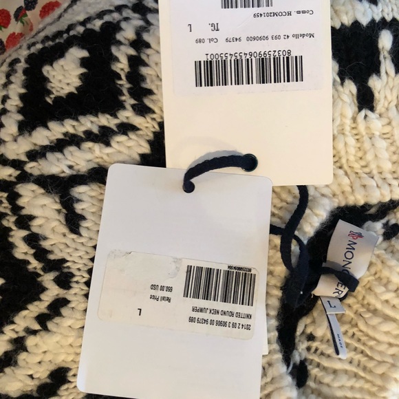 Moncler NWT sweater Large zip sides - Picture 3 of 8
